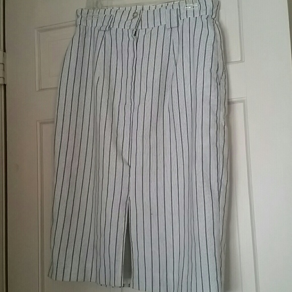 I tag Norton McNaughton Skirt Size 14 - Picture 2 of 4